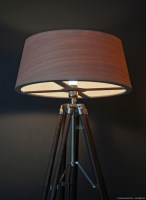 Tripod - oak veneer lamp.jpg